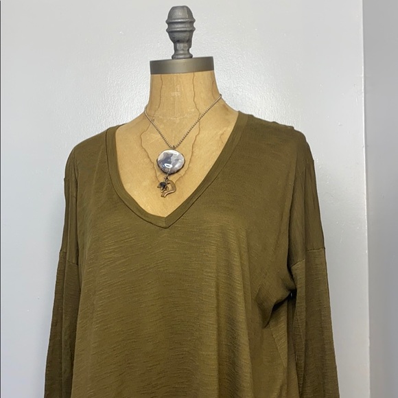 Madewell 💯 % Viscose - Picture 9 of 11